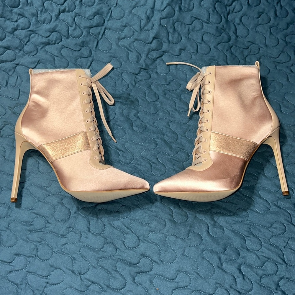 Rose Satin Women boots size 7.5. Brand new